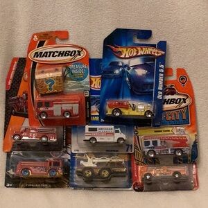Hot Wheels Matchbox Fire & Emergency Vehicles 
~ Set of 8 ~ Cards w/wear Rescue